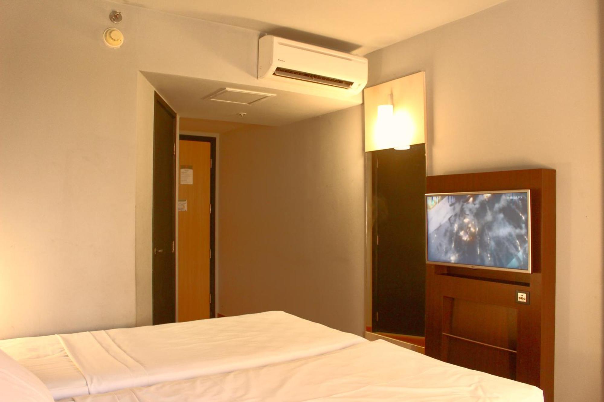 Ibis Joao Pessoa Praia Exterior photo